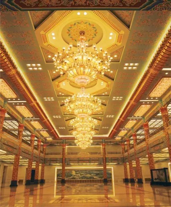 除故宫外的另一座宝库：揭秘人民大会堂77年悬挂的56幅字画