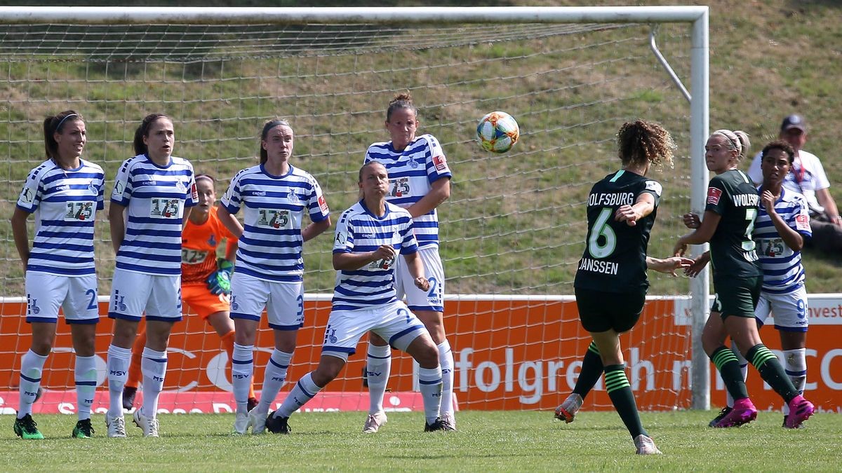 拜仁5-1大胜狼堡全场,拜仁4-0大胜狼堡夺半程冠军