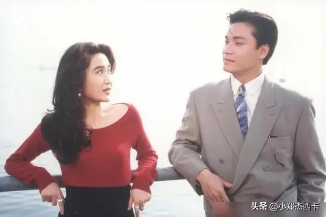 大湾区王菲出场谢霆锋表现,大湾区晚会谢霆锋王菲同台了吗