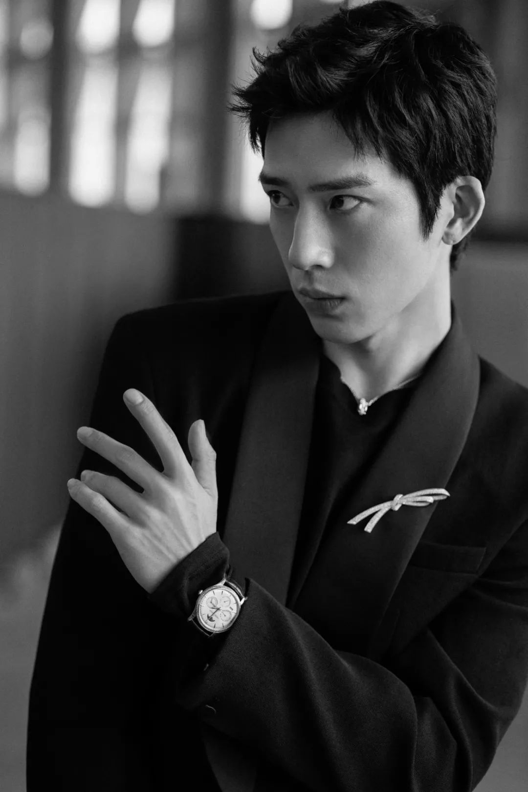 陈坤和巩俐走红毯颁奖,巩俐戛纳红毯惊艳全球