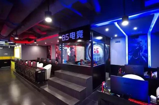 摩都推荐队友们，再给我2分钟，我先去分个手