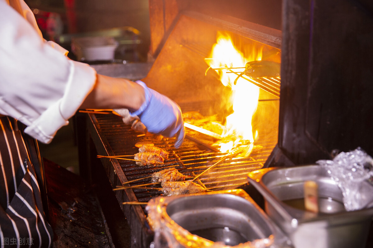 90后小夫妻做生意,90后做生意最基本的要注意什么