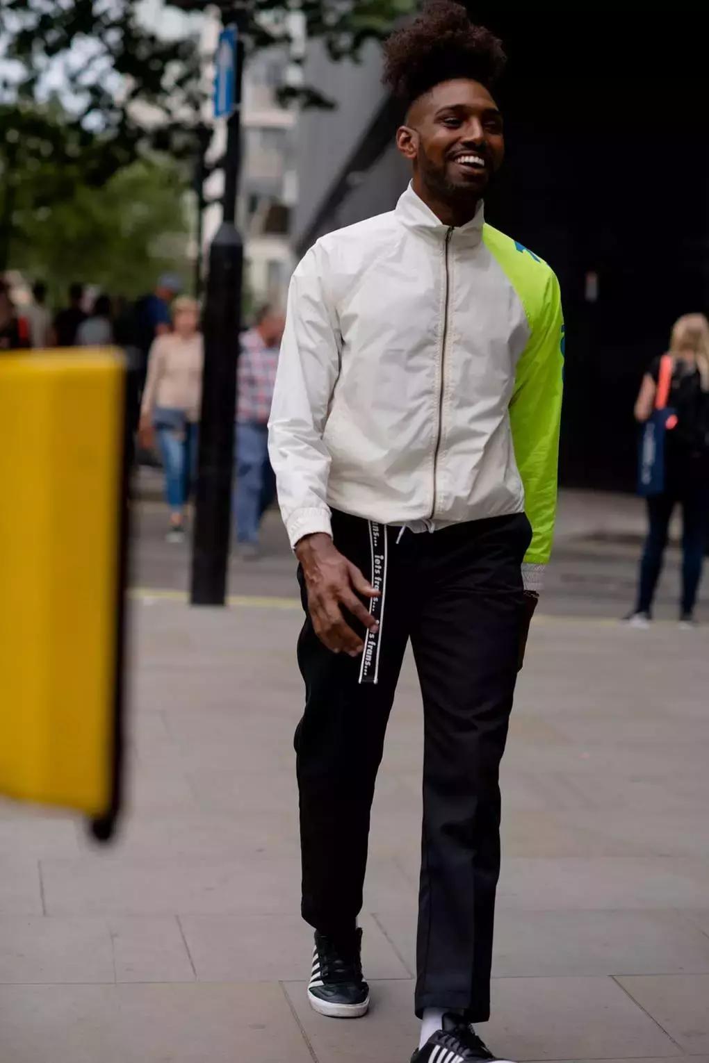 男人穿好腰带,会穿衣服的男人运气都不会太差