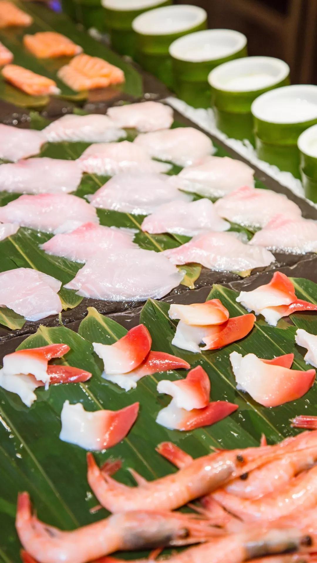 太强了！平价海鲜自助战斗机，0.63元/一道菜