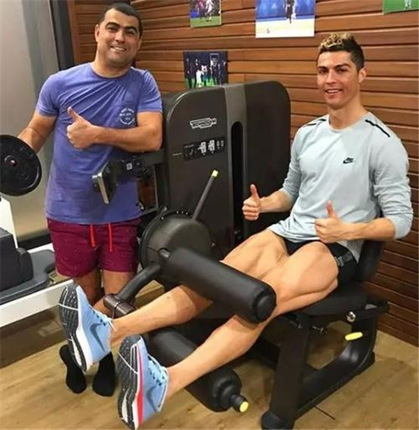 为什么c罗那么厉害却拿不到冠军,为什么c罗看起来比原来瘦那么多