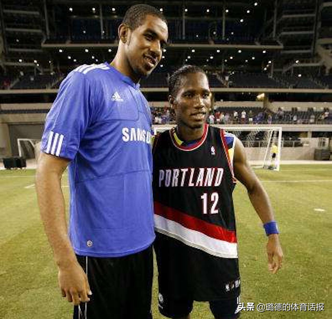 足球最强中场梅西c罗,足坛c罗梅西经典照片