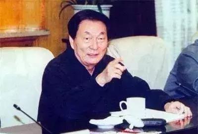 *镕基朱**的传奇身世