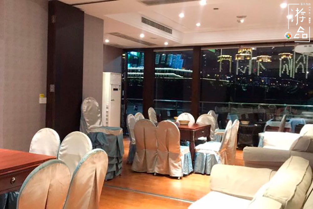 重庆两江游观光船攻略,重庆两江游轮游需要带身份证吗