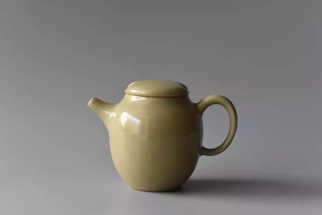 艺术家景德镇做陶瓷,采访一个陶瓷收藏家