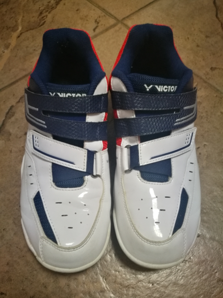 victor防滑耐磨专业羽毛球鞋,victor高级羽毛球鞋
