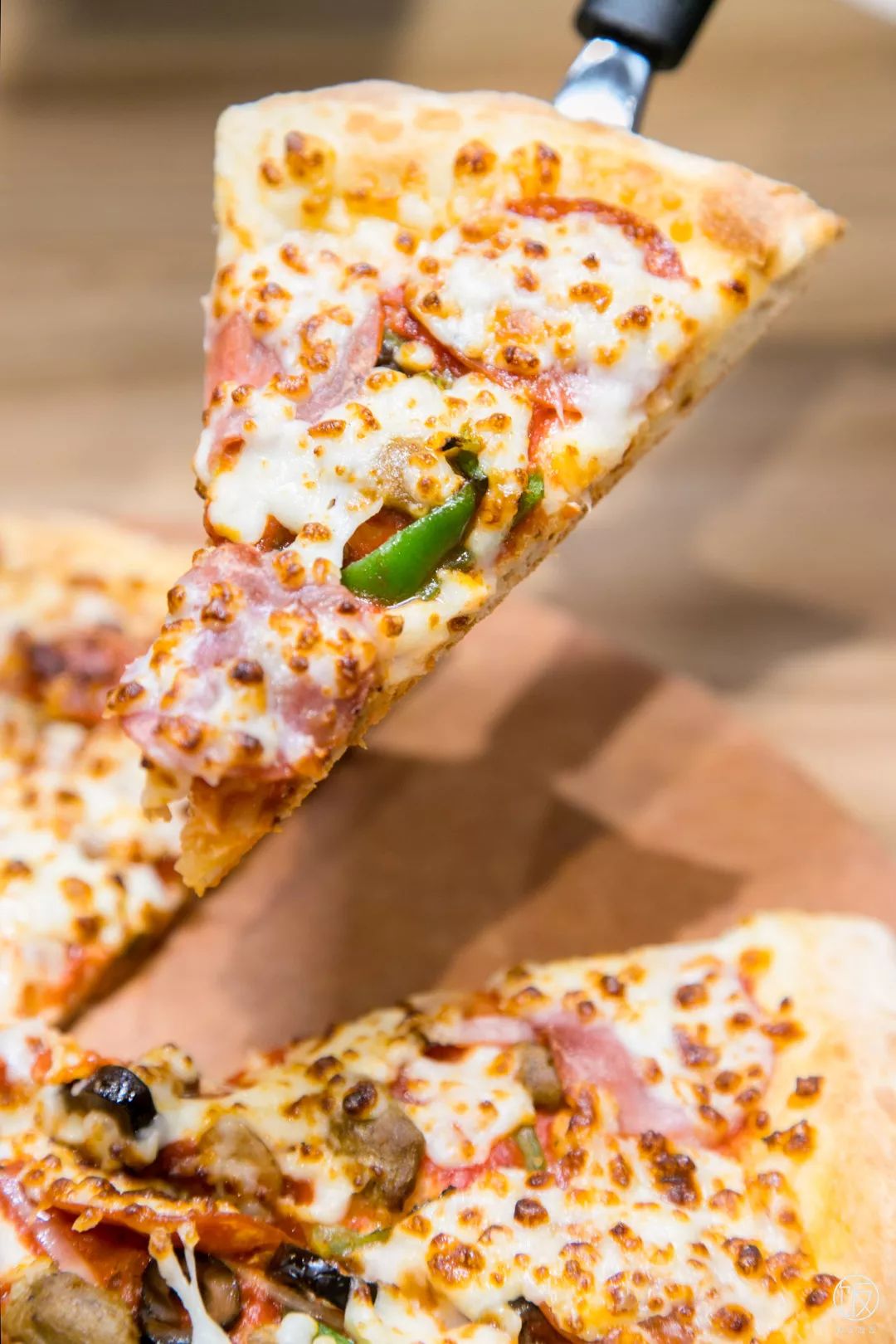 XXXL汉堡、重口吐司...随便吃，城北的宝藏Mall我来了