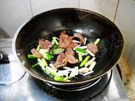 牛肉豆干做法大全视频教程,牛肉豆干粉条一起怎么炒