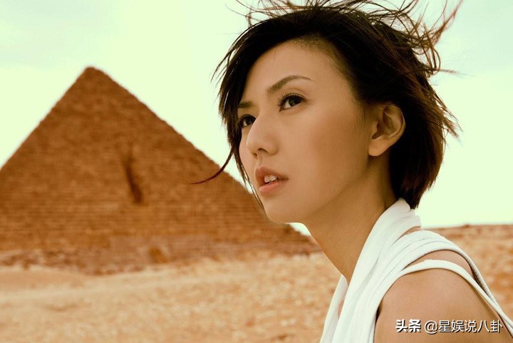 在线宠粉的孙燕姿，口碑不输那英，成就压倒郑秀文