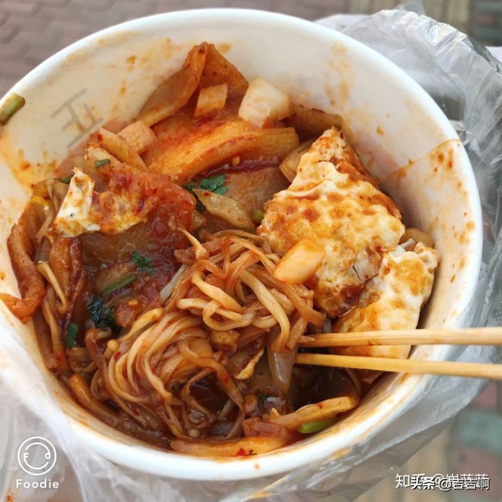 在东北吃饭是一种什么体验,跟东北人吃饭是什么体验