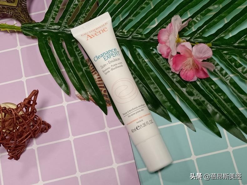 雅漾祛油清痘乳怎么样,雅漾舒缓专研温和洁面乳测评