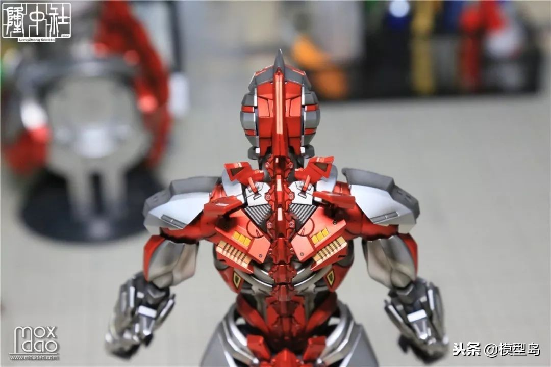 机动奥特曼模型爆甲,奇葩初代奥特曼超可动