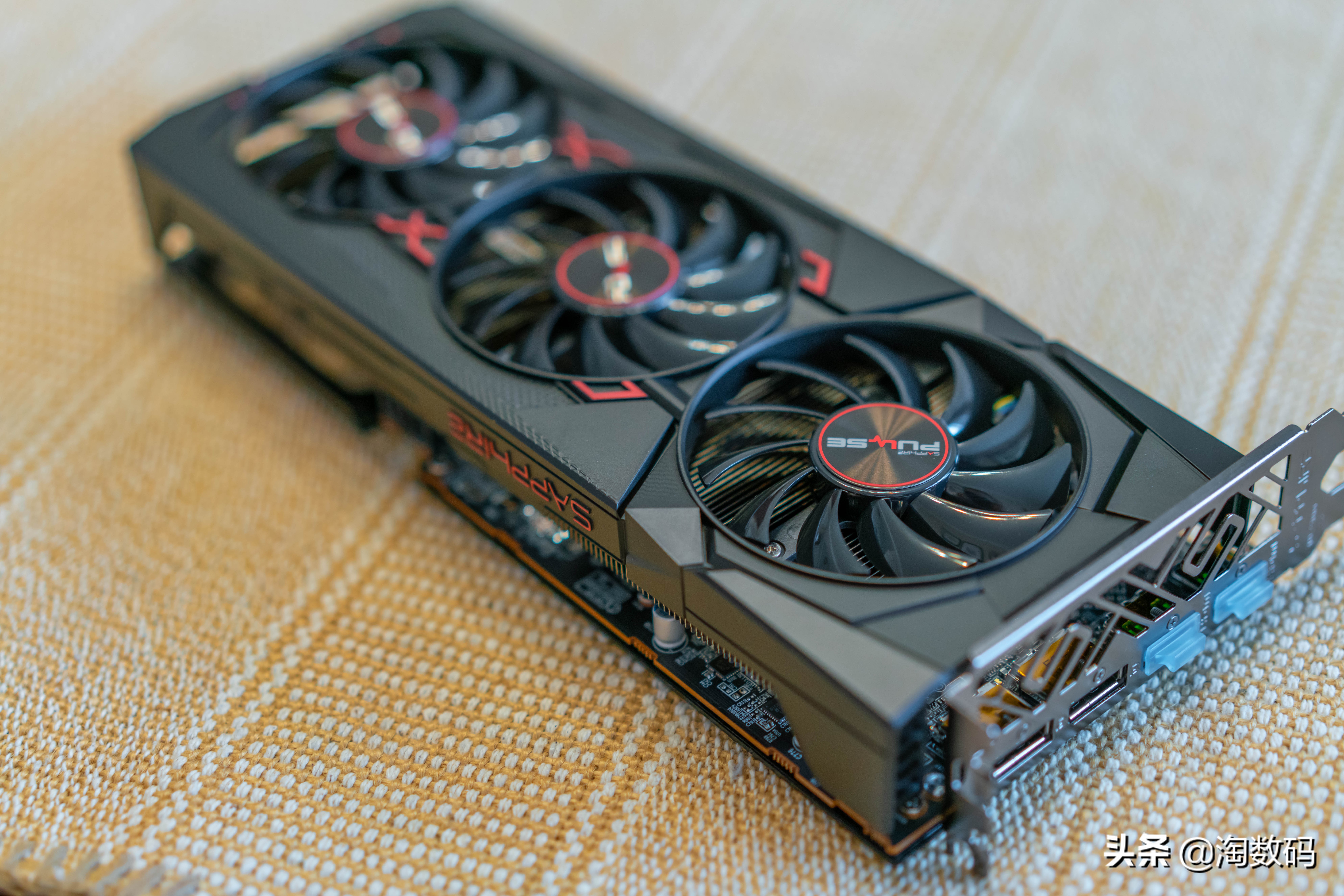蓝宝石rx5600xt白金pro显存导热垫,蓝宝石rx5600xt显卡值得购买吗