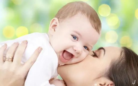 因学生名字太过“浮想联翩”,老师拒绝点名,网友:看完老脸一红