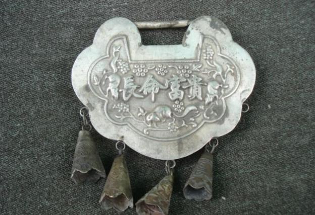 长命锁需要孩子一直戴着吗,小孩长命锁要一直戴着吗