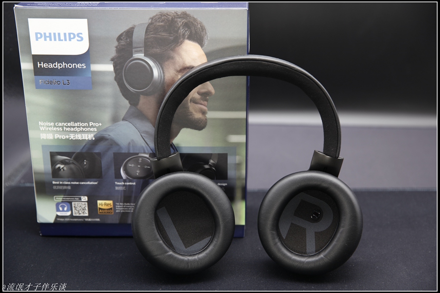 两件套时尚套装口罩,飞利浦l3耳机使用