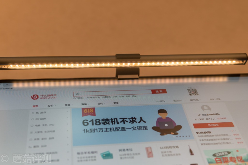 明基screenbar屏幕挂灯效果,明基显示器屏幕挂灯