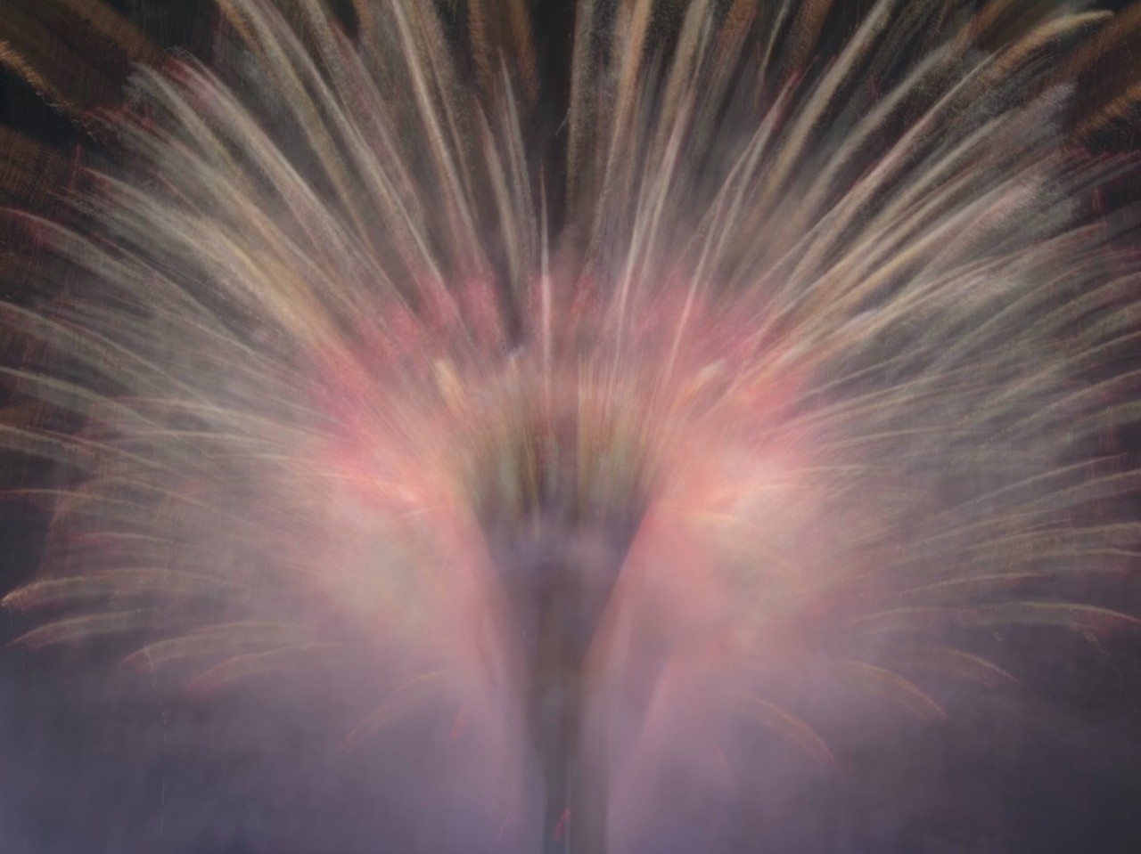 九条“不见得”,手机也能拍大片