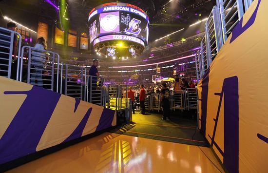 让詹皇起鸡皮疙瘩，让冷面小卡激动不已，斯台普斯到底有多神奇？