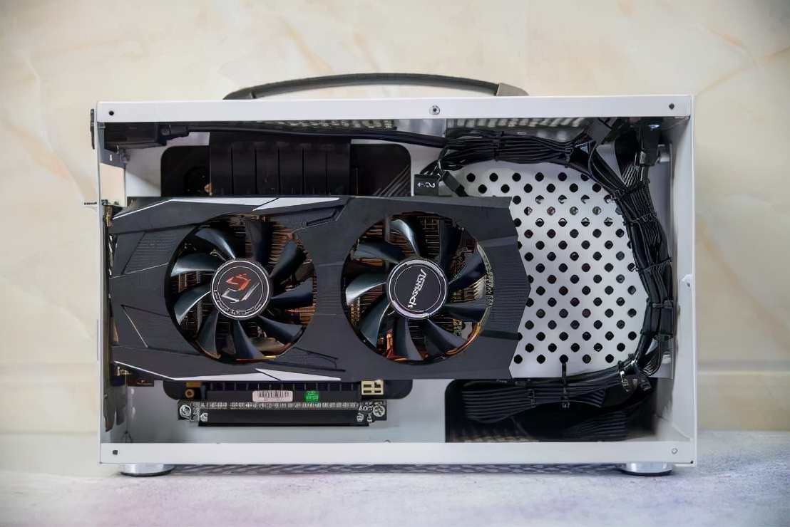 技嘉b550iaoruspro主板电池在哪,技嘉的b550iaorusproax