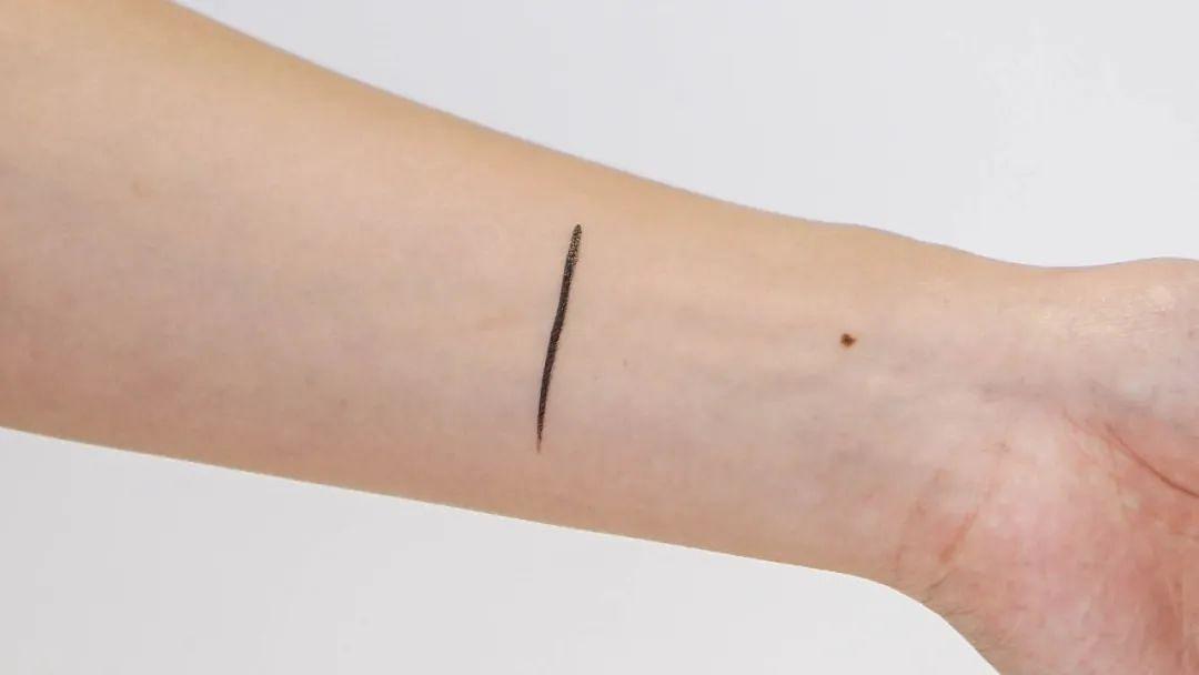 北京一女子4个月用空47次护肤品 (北京一女子用空47瓶护肤品)