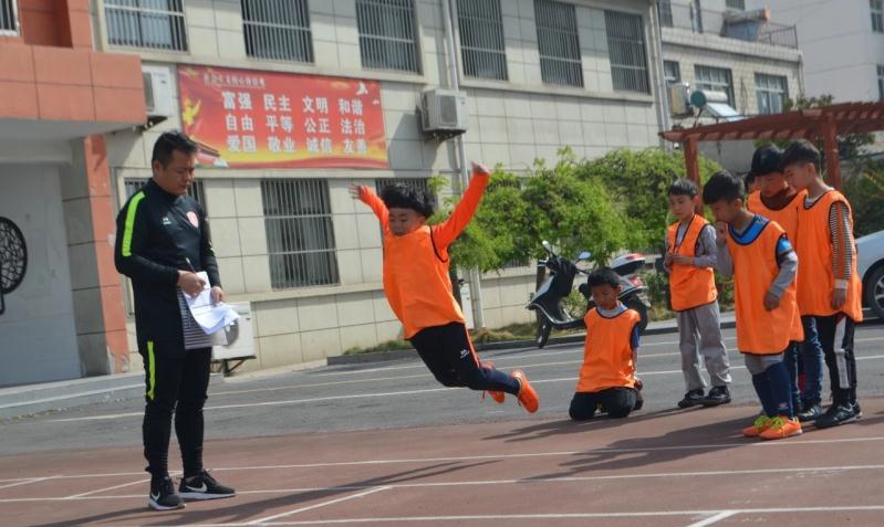 安徽省濉溪县足协抢抓机遇助推校园足球发展