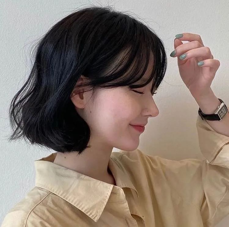 柳岩大波浪发型,适合头包脸的发型推荐