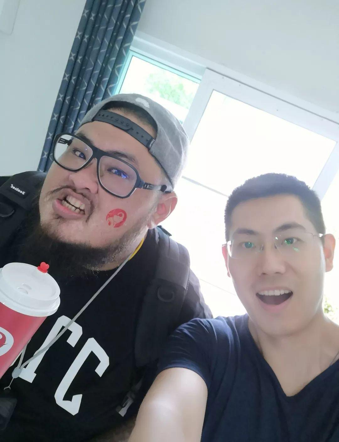 泰国网红榴莲咖啡来了，逆天搭配竟一口上瘾，必须打卡