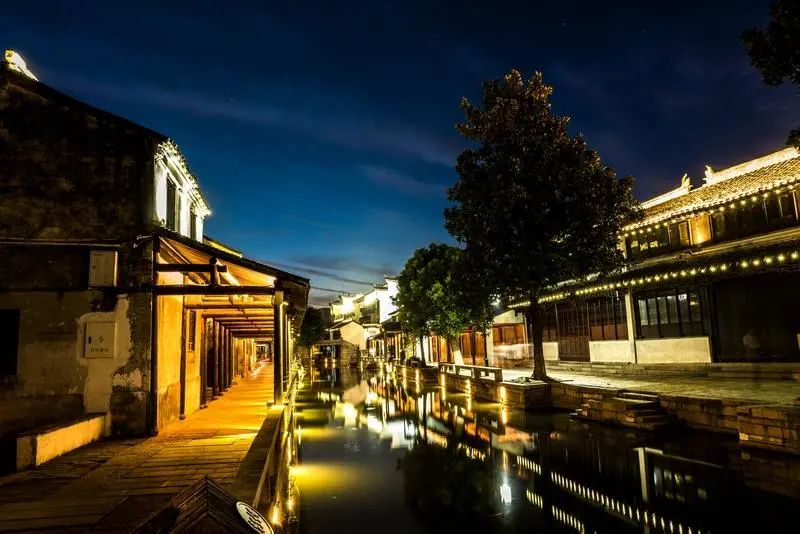 枫桥夜泊和七里山塘夜景,夜晚苏州枫桥夜泊