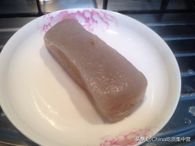 如何制作魔芋豆腐简单又好吃,魔芋豆腐怎么弄又脆又好吃