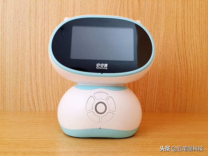 孩子成长的好伙伴，只需要一台巴巴腾智能机器人S3