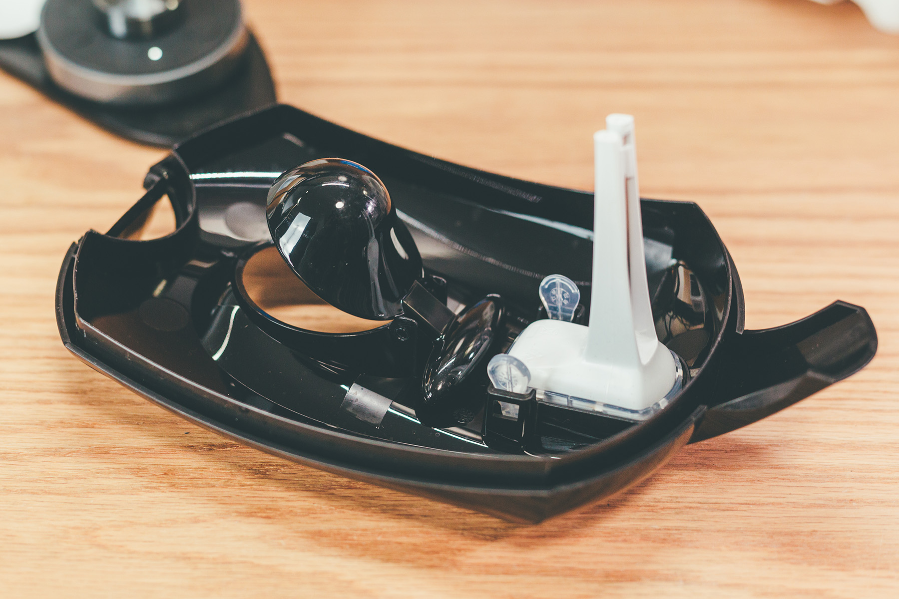 碧然德滤水壶一次最多能倒多少水,每天100升水净水器