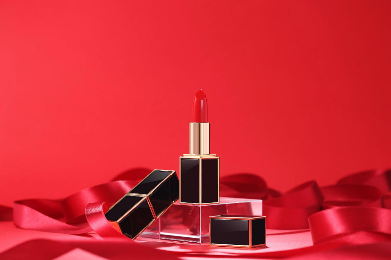 买口红都要选显白的色号 (口红必买色号推荐百搭显白)