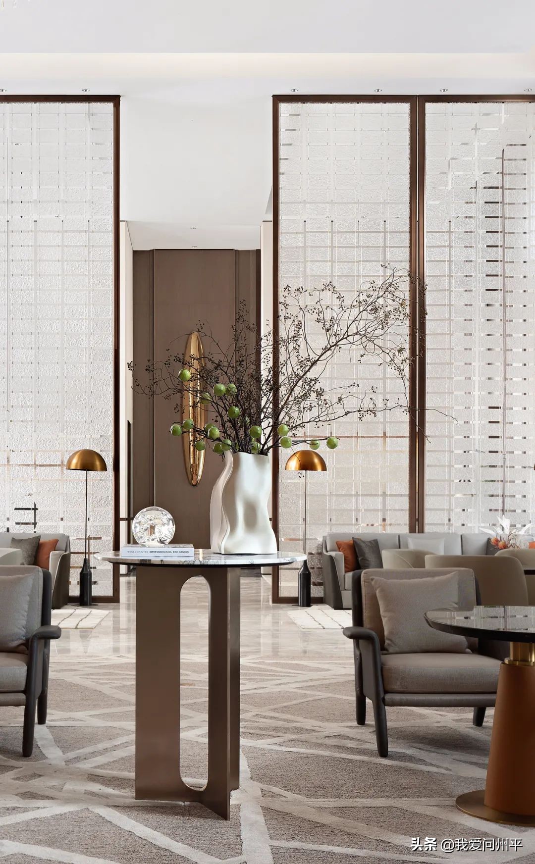 水波纹亚克力板是平面吗,小屏风隔断亚克力水波纹