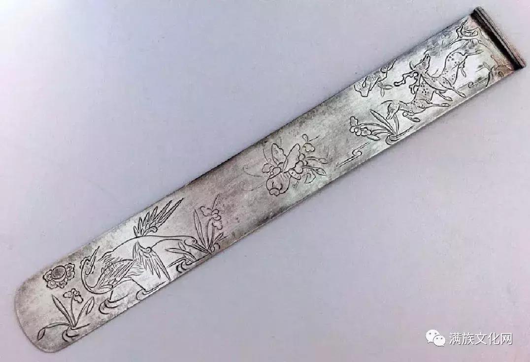 如展画轴—清代满族民间扁方赏析