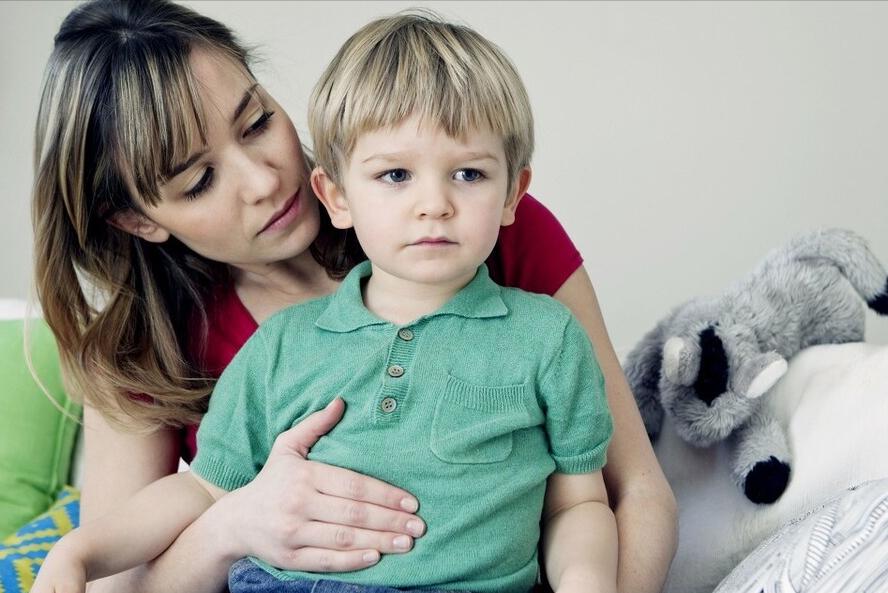 宝宝吃米粉有点疹子需要停吗,宝宝吃米粉身上出现红斑