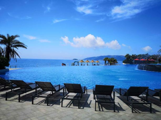 惠州海边无边泳池,惠州无边泳池温泉度假