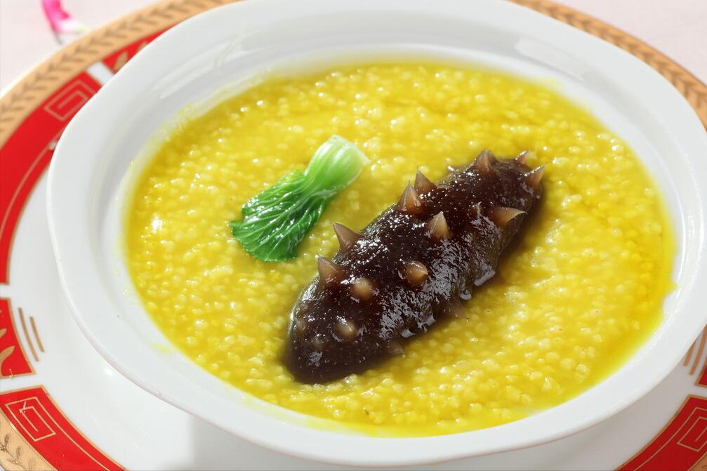 天凉了喝点小米粥,咸香好喝的家庭版海参小米粥