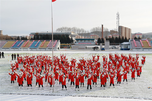 加格达奇冬泳,北极熊国际冬泳比赛