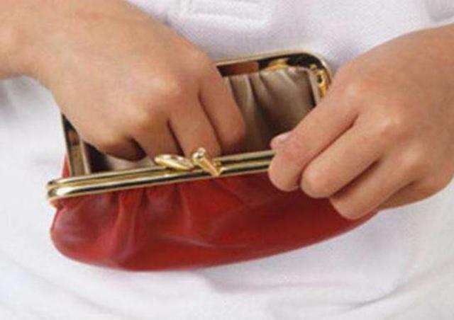 孩子偷了父母钱不承认怎么办,孩子偷钱爸爸妈妈怎么教育