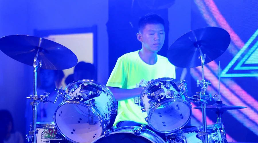 酷玩酷学艺术研学夏令营,酷学酷玩夏令营