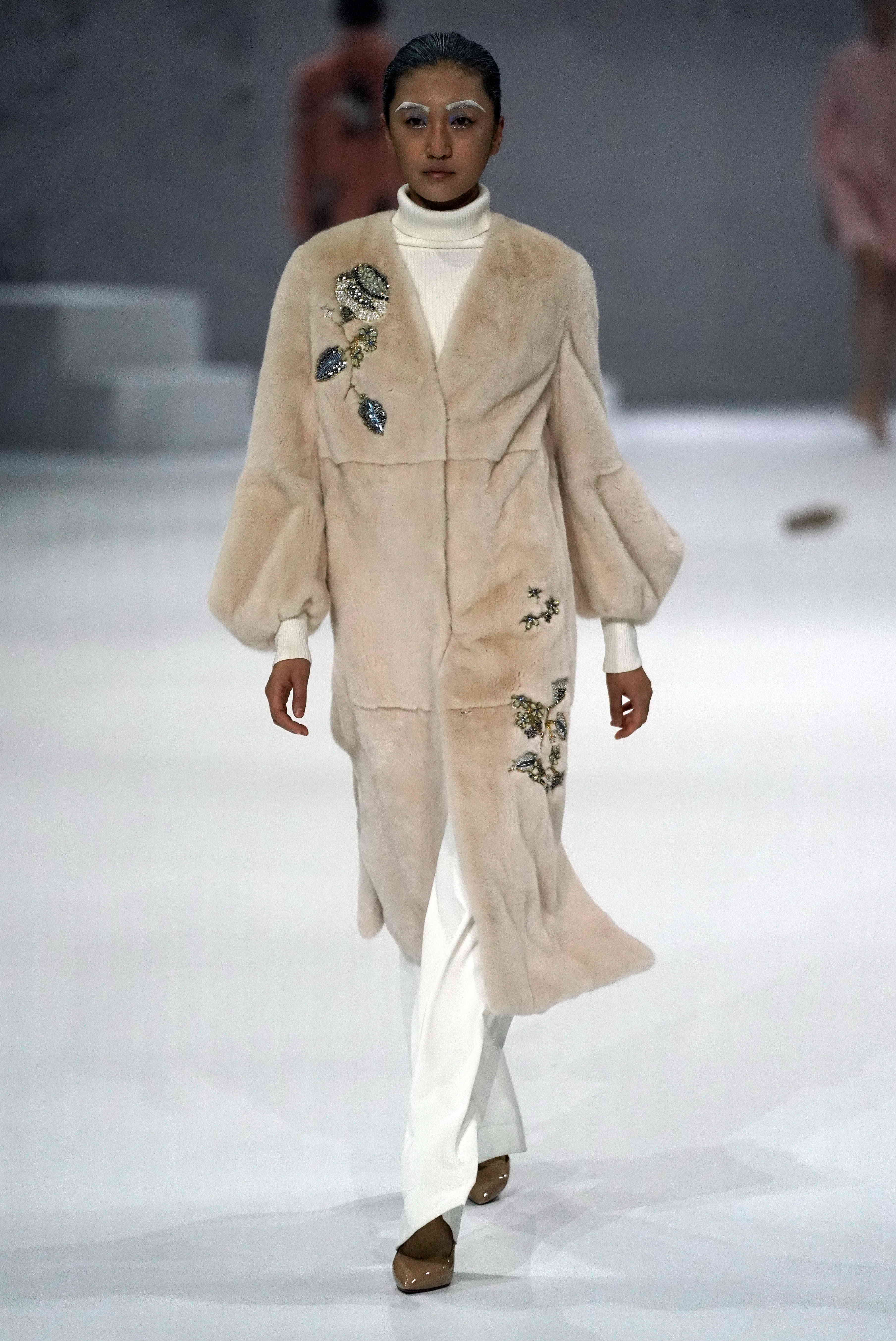 netiger高定晚礼服,netiger东北虎品牌logo