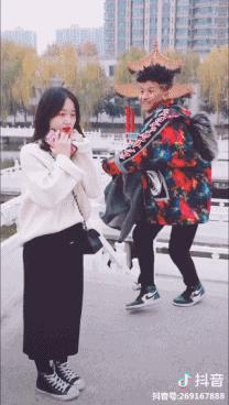 女生福利！这5位抖音小哥哥，可承包你一年的花痴……