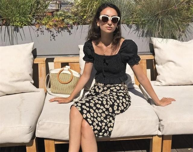 最近火了一种上衣，叫“褶皱衫”，时髦减龄又显贵，照着穿太美了