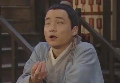 哄睡一直哄一直哭,哄睡的最高境界与娃一起睡着