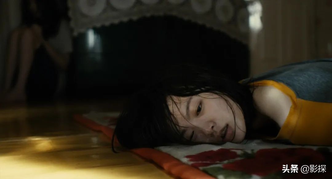 “N号房”掉下热搜，但戴头套的男人还在